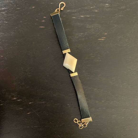 *SOLD* Noonday Collection Ecuador Bracelet White - Picture 1 of 5